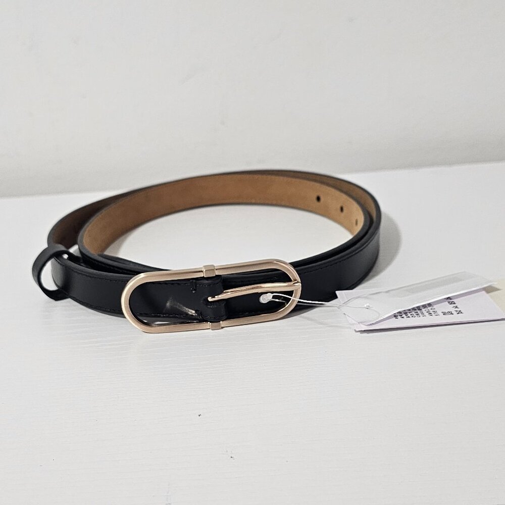 Abercrombie & Fitch Black Leather Belt with Gold Oval Buckle - Picture 2 of 6